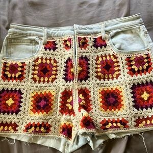 So denim crochet shorts